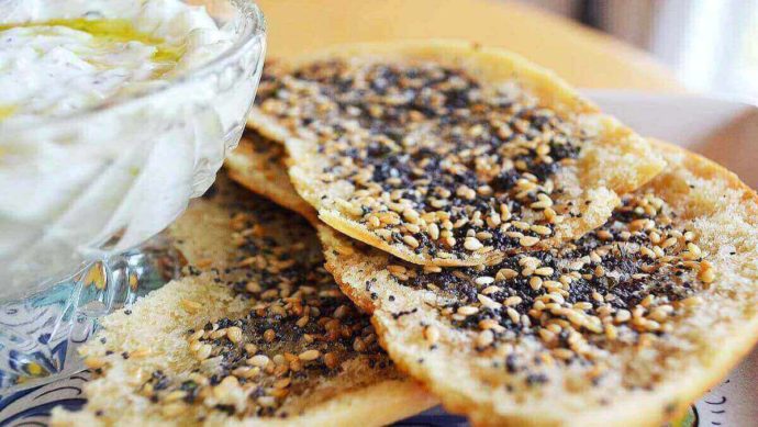 The Lebanese FlatBread With Some Zingy Herbs Topping - Man'oushe Za'atar