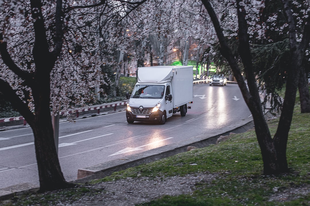 moving van office